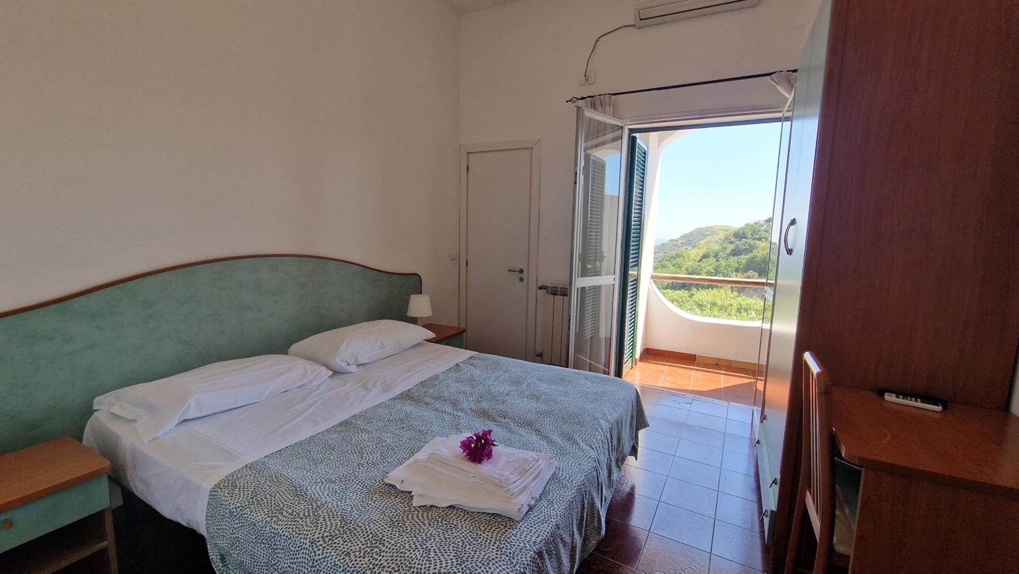 Hotel Bellavista Иския Екстериор снимка