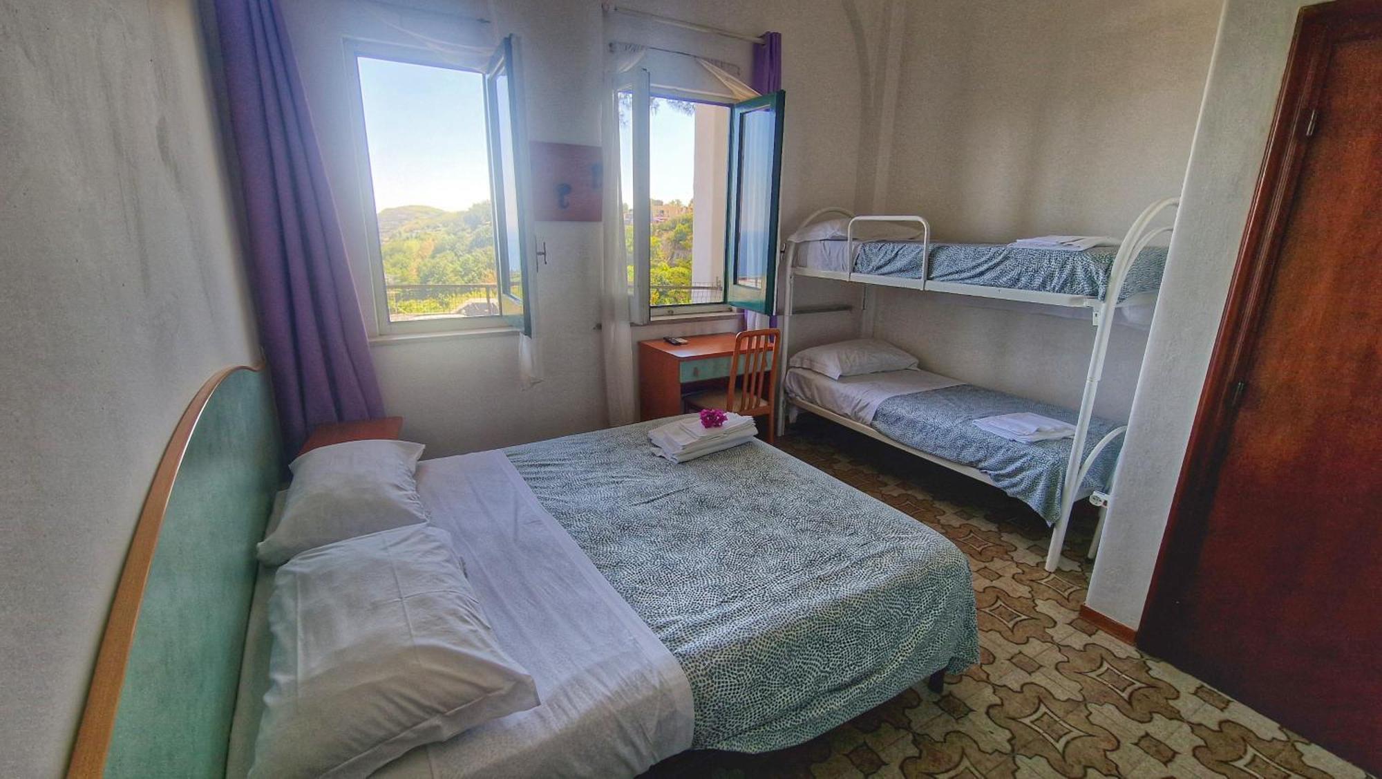 Hotel Bellavista Иския Екстериор снимка